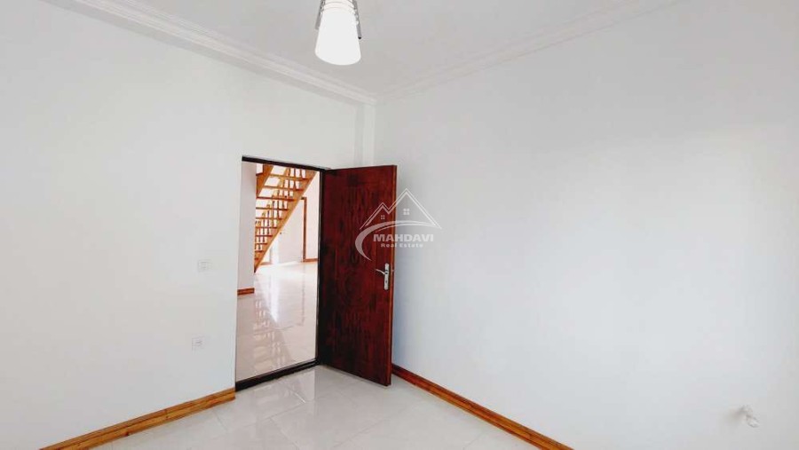 خرید ویلا دوبلکس نما کلاسیک تا سقف 3 میلیارد در چمستان